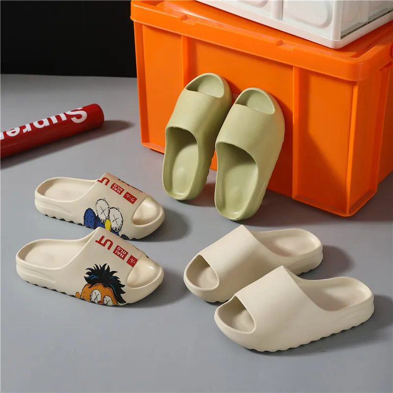 Women Men Slippers Summer Sandals Casual Beach Shoes Soft Bottom Slides Thick Platform EVA Anti-Slip Home Slipper
