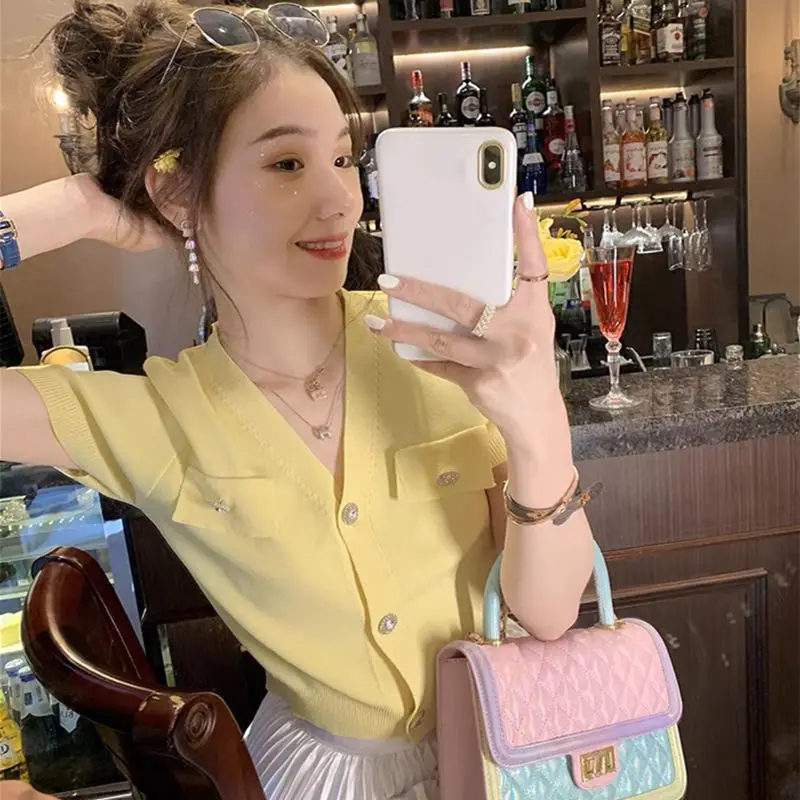 

Knitted cardigan female ice silk thin short sleeve top 2022 summer new versatile v neck short sleeve casual solid short cardigan