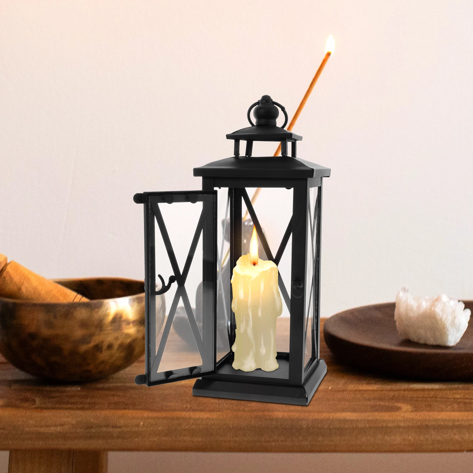 

Железный подсвечник ретро дизайн