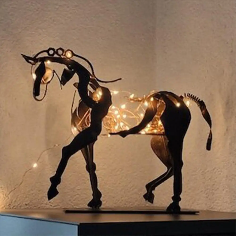 

Home Decor Metal Horse Sculpture Adonis Three-dimensional Abstract Openwork Desktop Decor Office Christmas Ornaments Vintag K0o7