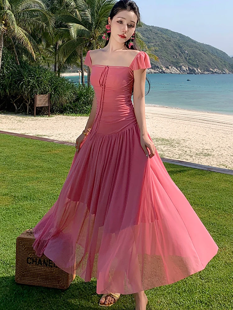 Женское длинное платье на бретельках розовое повседневное Плиссированное