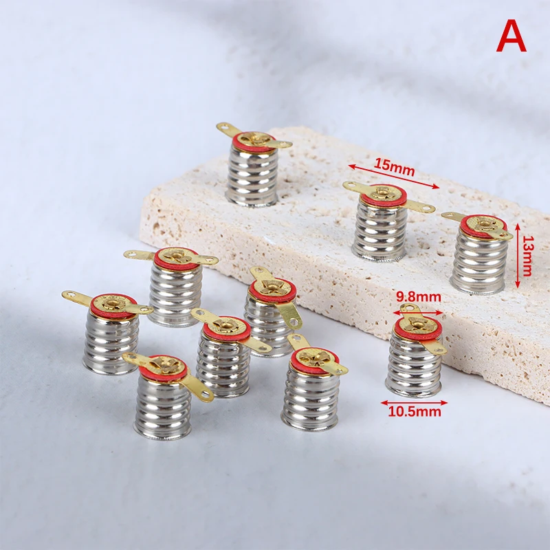 

Патроны для ламп E10 HELTC