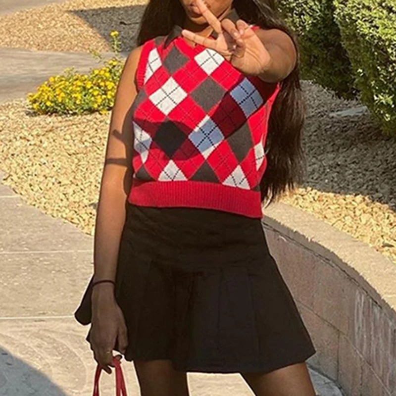 

Casual College Style Female Knitting Tank Tops Street Contrast Patchwork Crop Top Bodycon Casual Activity Vest Femme