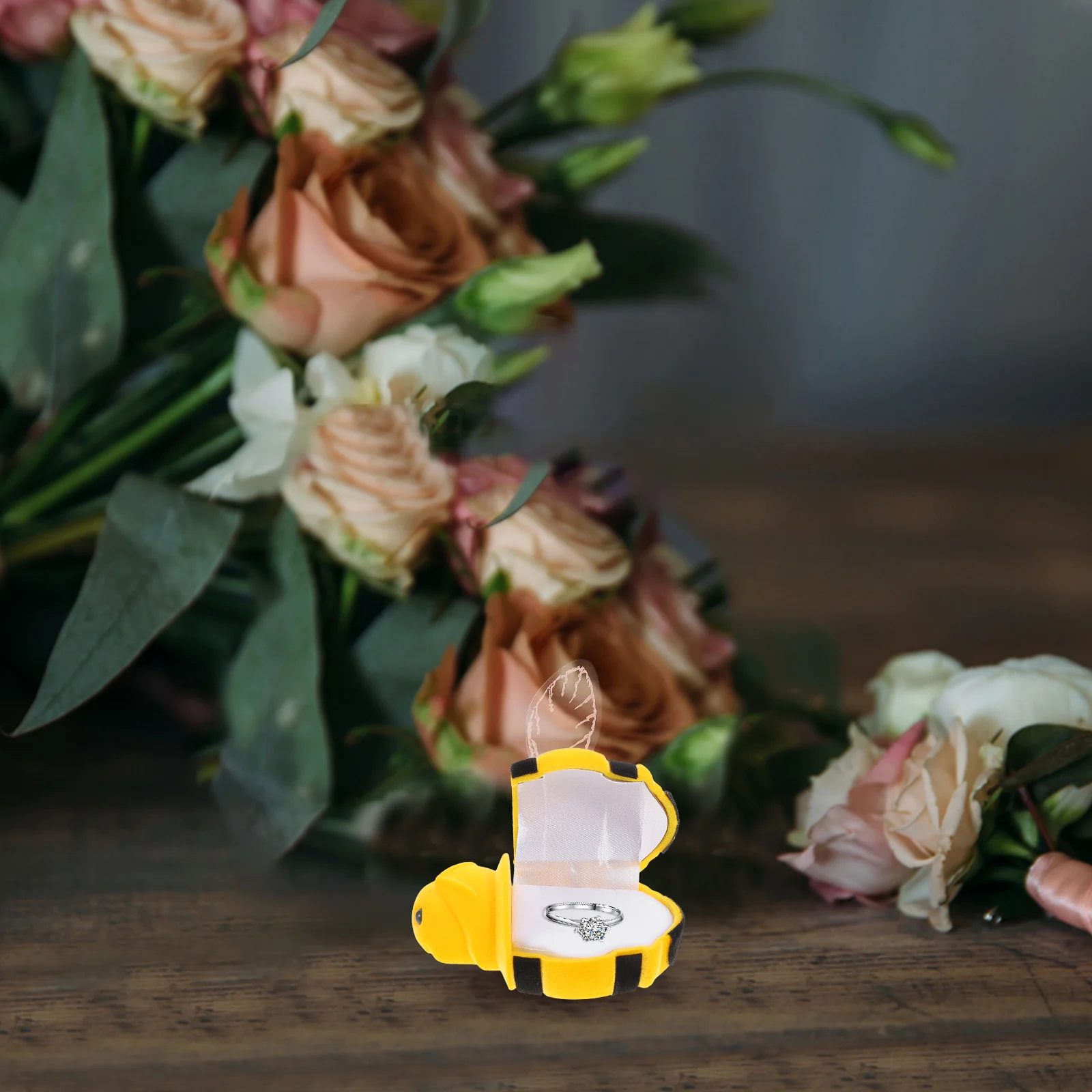 Шкатулка для драгоценностей в виде пчелы декоративные коробки контейнер