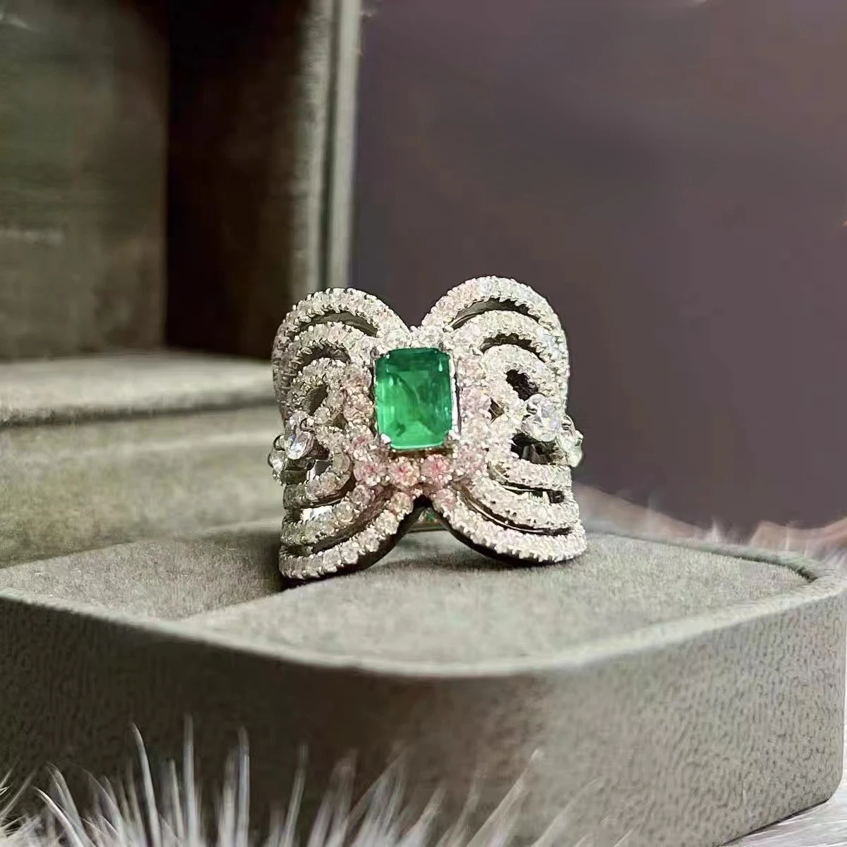 

Luxury Emerald Diamond Ring 925 sterling silver Party Wedding band Rings for Women Bridal Promise Engagement Jewelry Gift