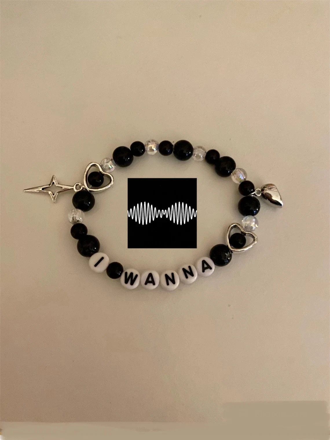 Браслет из бисера в виде животных