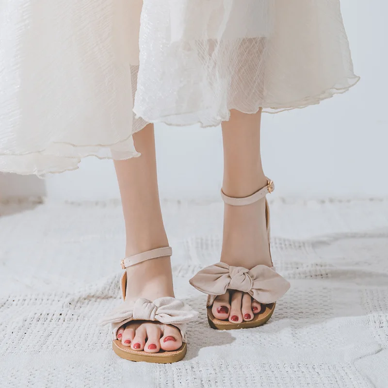 

Elegant Party Women Shoes Ladies Flat Slippers Casual Breathable Comfortable Beach Women Sandals Women Summer New 2022 Sneakers