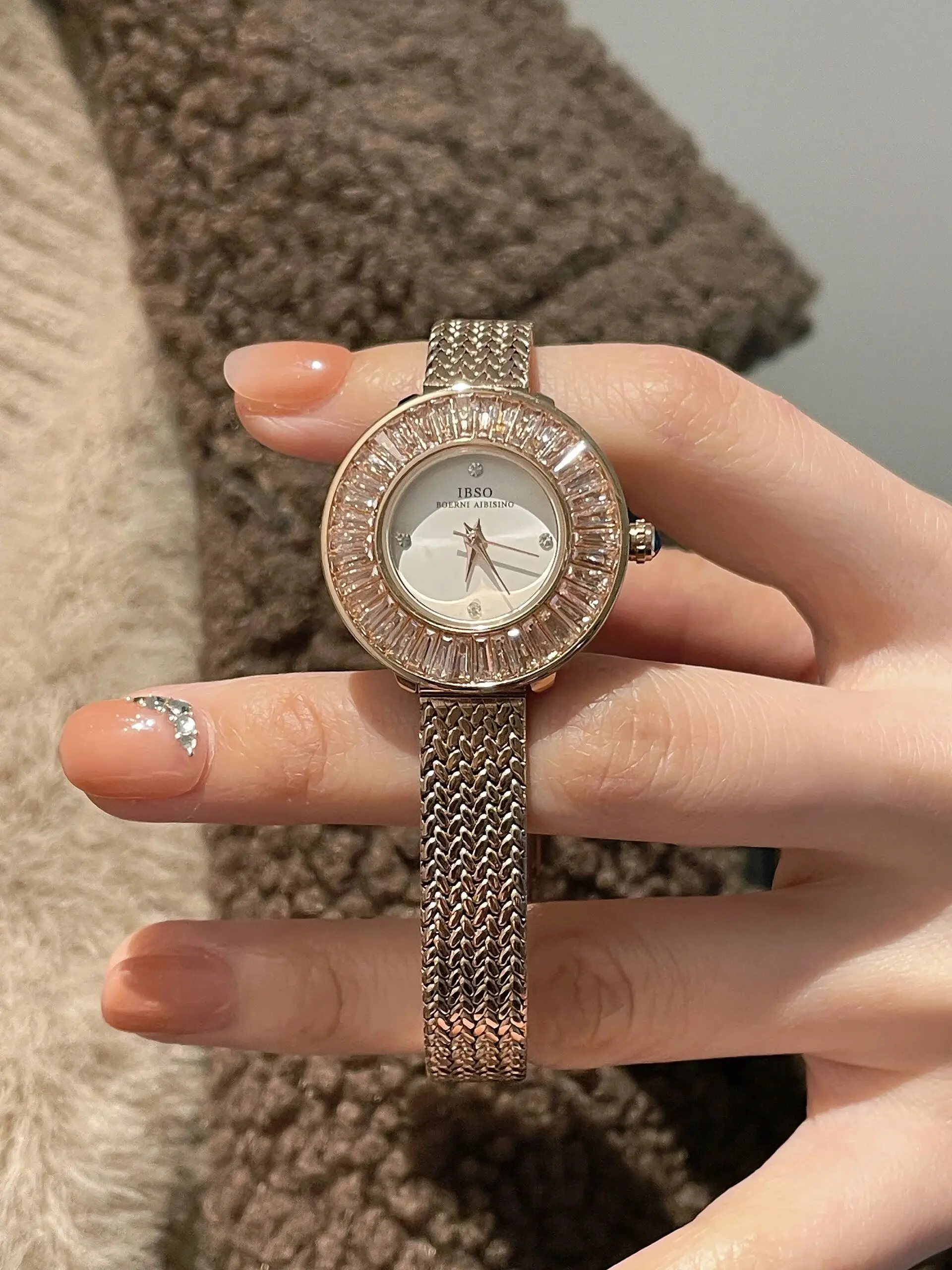 Rose Gold Steel Band High Quality Quartz Women's Watch Elegant Fashion Casual Watch Designer Dial Light Luxury Gift Watch