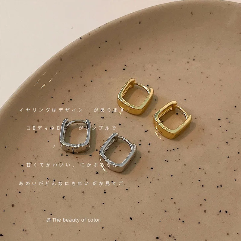 

Square Geometric Earrings Plated With 14K Simple Fashionable Versatile Ins Earrings High-end Sense Earrings Wholesale