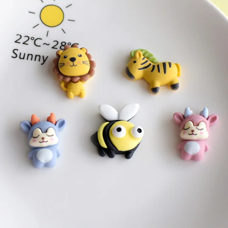

Resin Jewelry DIY Material Cute Animal Lion Flat Back Scrapbook Cream Glue Refrigerator Stickers Jewelry Handicraft Accessories