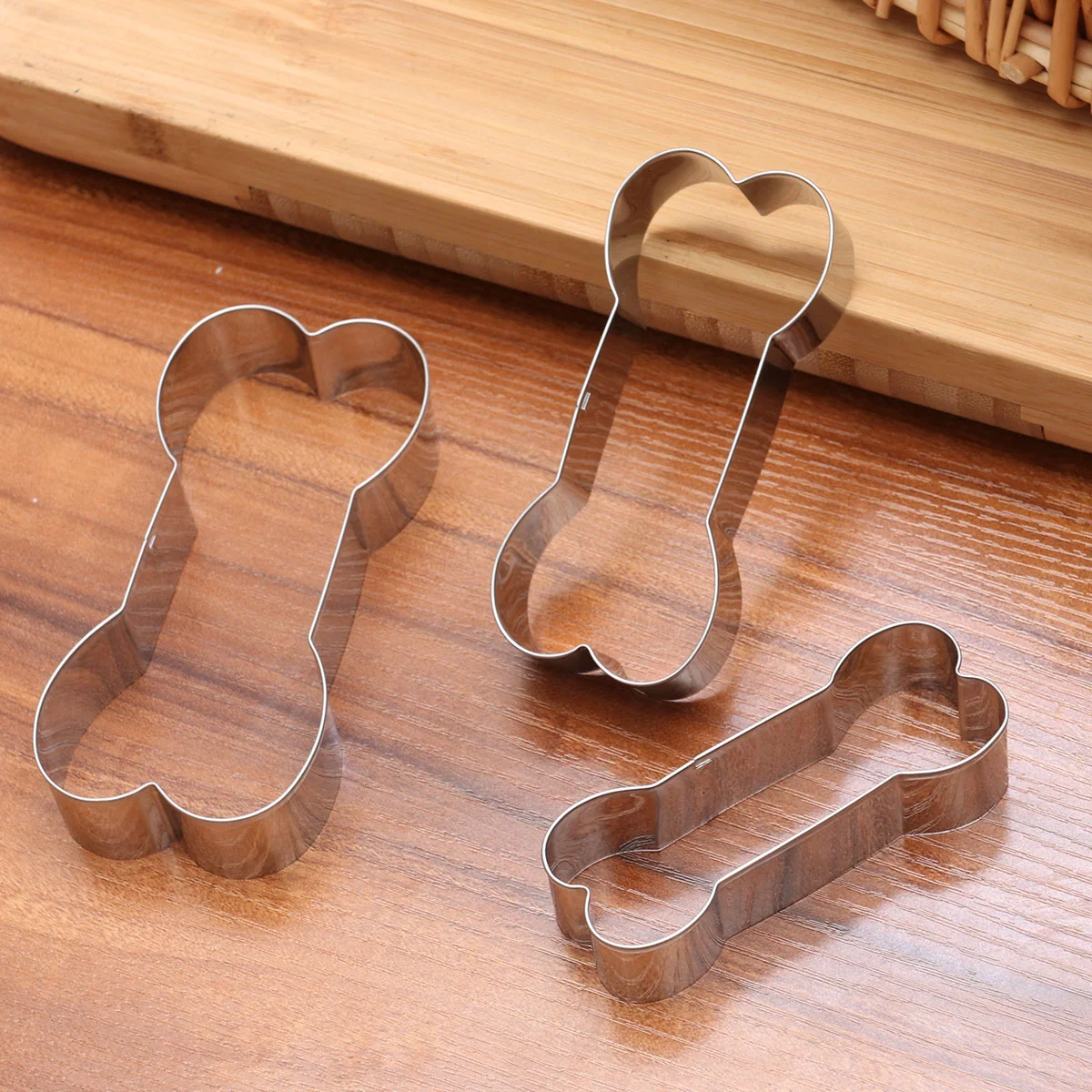 

3 Pcs Cookie DIY Stainless Steel Bone Shaped Baking Tool Baking Molds Baking Accessory for Home Party Bakery