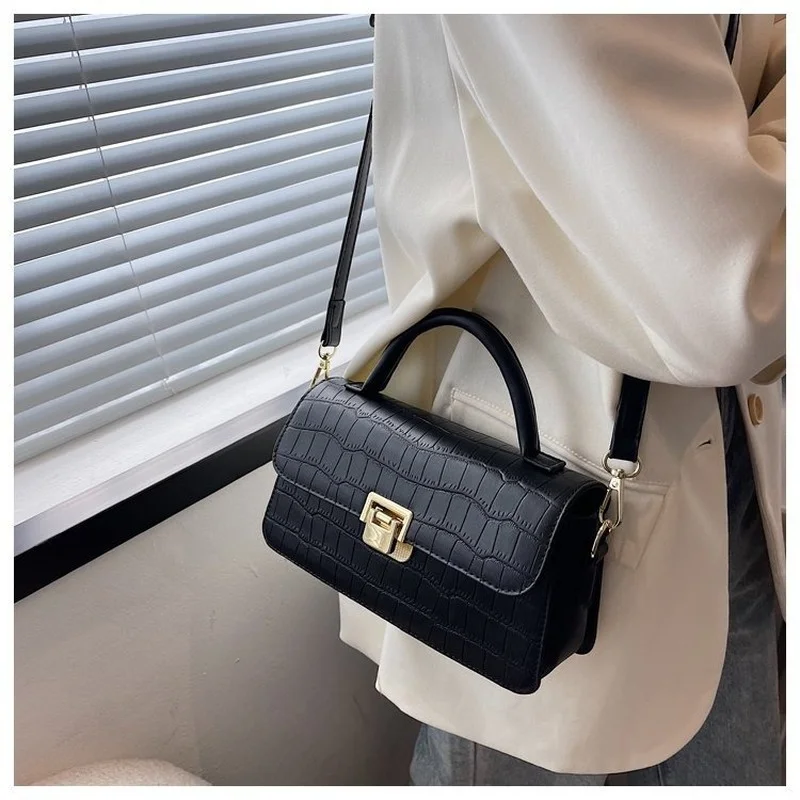 

Индивидуальная текстурная женская сумка на одно плечо, новинка 2022, универсальная сумка-мессенджер, модная сумка на одно плечо, маленькая кв...