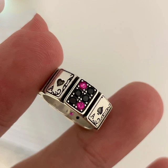 

Кольцо женское открытое с открытыми манжетами и игральными картами