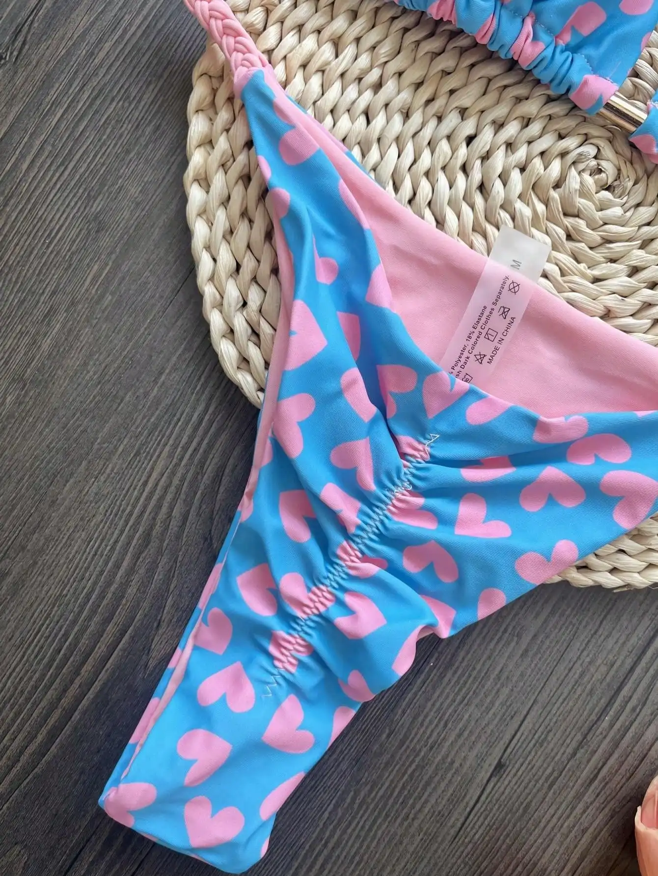 Купальник-бикини женский треугольный с принтом и лямкой на шее