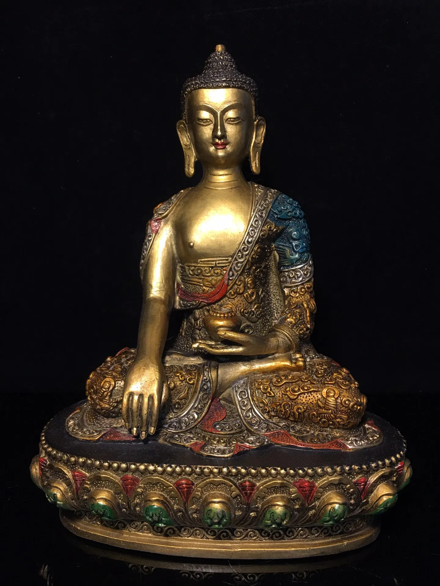 

9"Tibetan Temple Collection Old Bronze Gilt Painted Shakyamuni Buddha lotus platform Amitabha worship hall Town House Exorcism