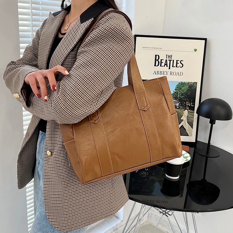 

ELM BAY|This Year's Popular High-capacity Tote Bag For Women's New High-end Fashion Versatile Commuter Portable Shoulder Bag