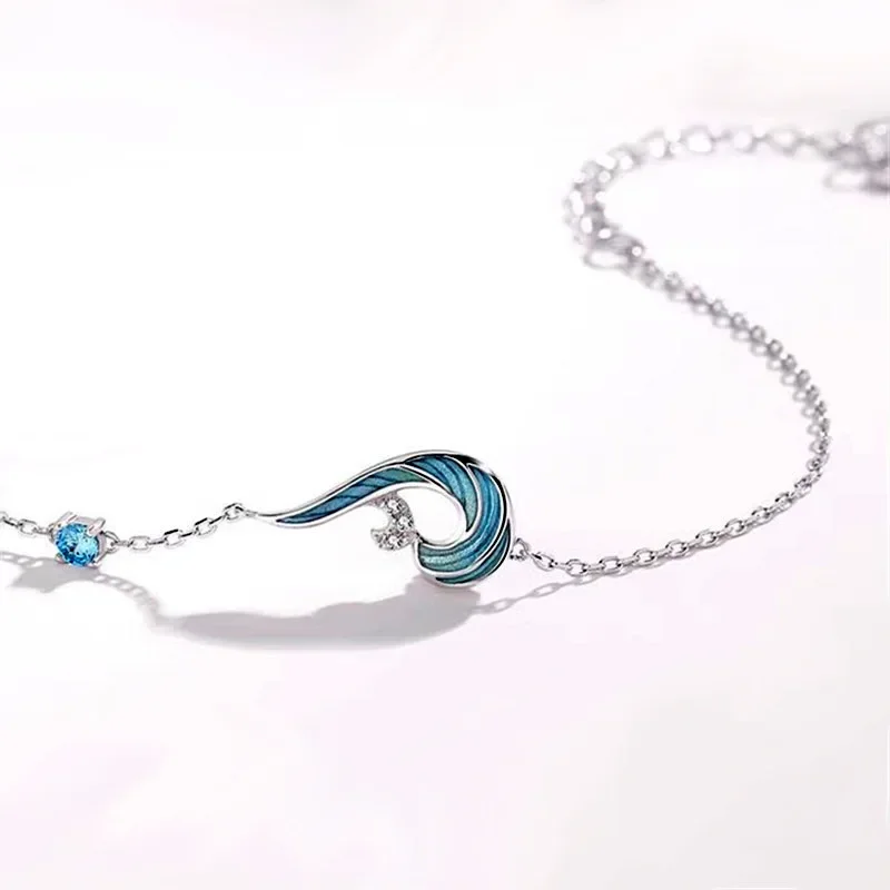 2024 новый креативный волнистый браслет женский гипоаллергенный металлический