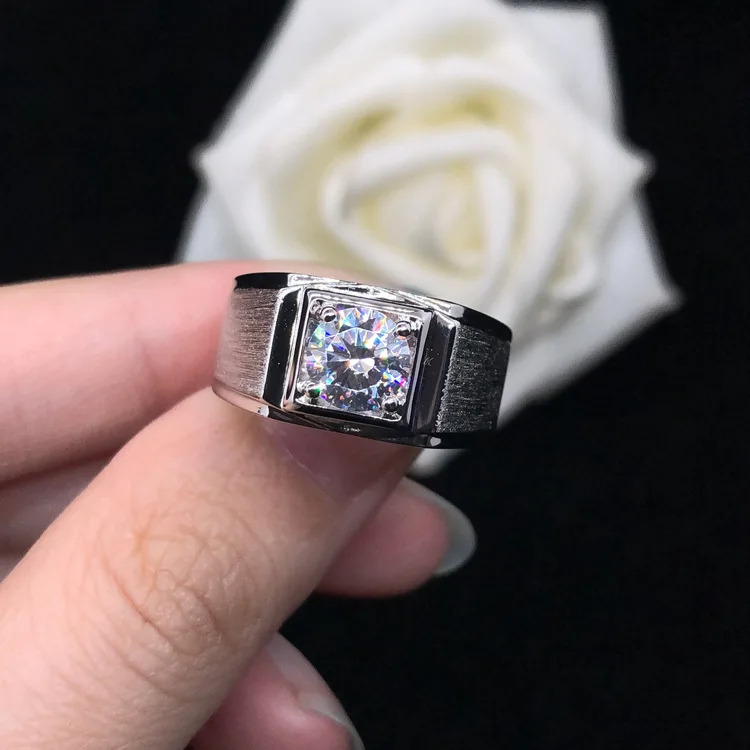 Мужское кольцо с бриллиантами