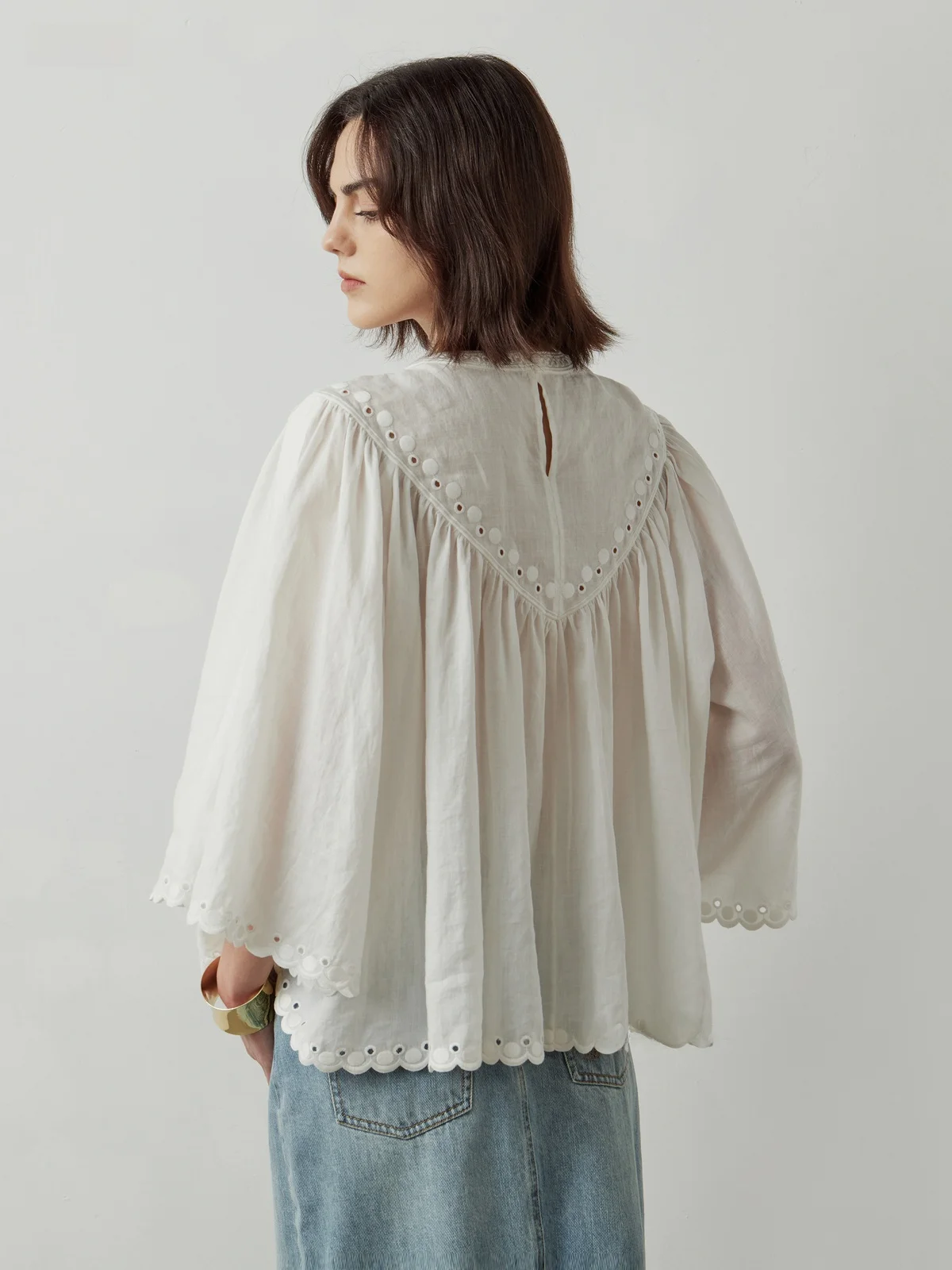 Lynee льняная тяжелая промышленность с полой вышивкой свободный драпированный топ