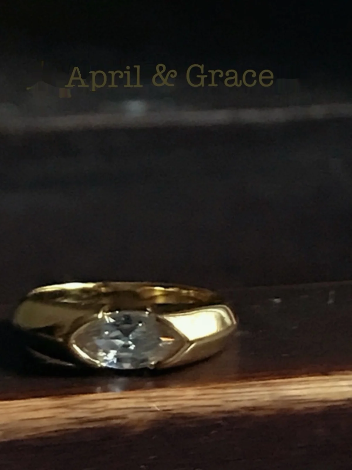 Grace's Export Eye Simple Gold-Plated Ring in April Is Sold out without Compensation