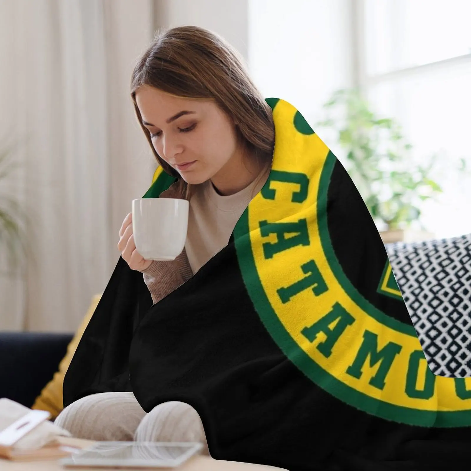 Фото Университет Вермонтского колледжа - UVM - Уютный плед Catamounts с ярким цветом, который не выцветает №3