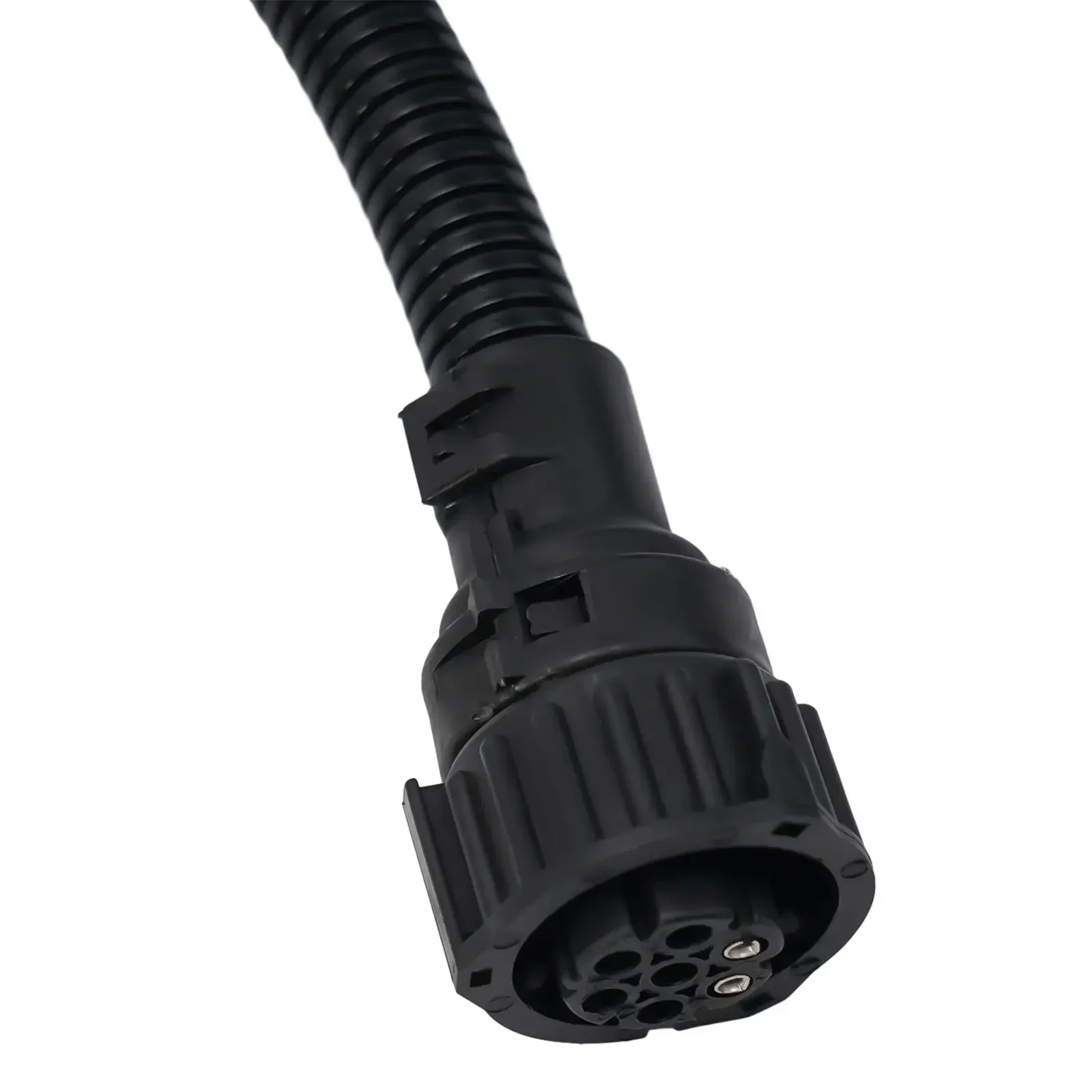 Запчасти и аксессуары Чаша топливного бака 21333413 21337071 7420808386 7420870050 ABS черный