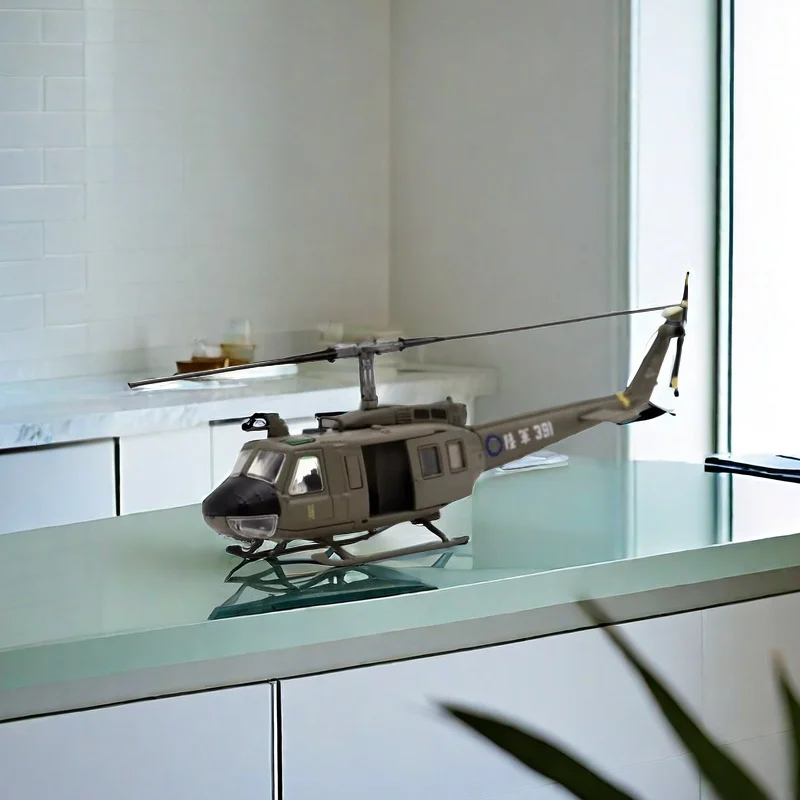 Коллекция 2024 года модель литая в масштабе 1:72 оружия готовая игрушки из сплава