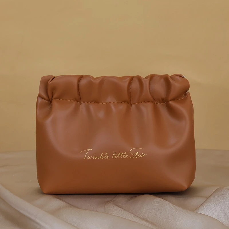 

Водонепроницаемая косметичка из полиуретана