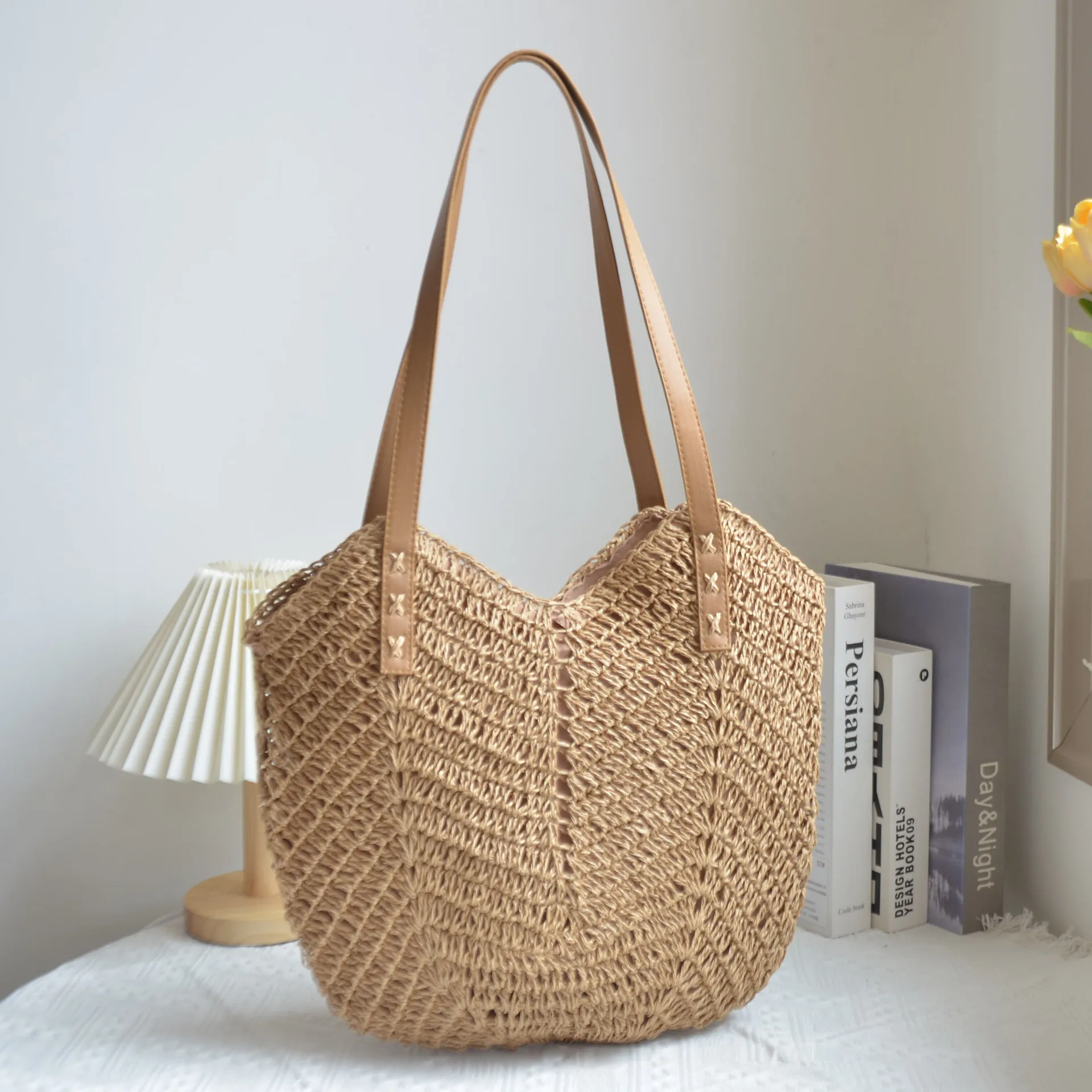 

New women's crochet one-shoulder tote armpit bag stylish openwork straw for vacation trips