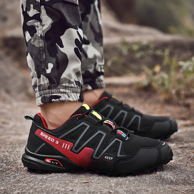 Men's Hiking Shoes Non-slip Wear-resistant Outdoor Travel Shoes Fashion Waterproof Warm Sneakers Climbing Shoes Plus Size 39-47