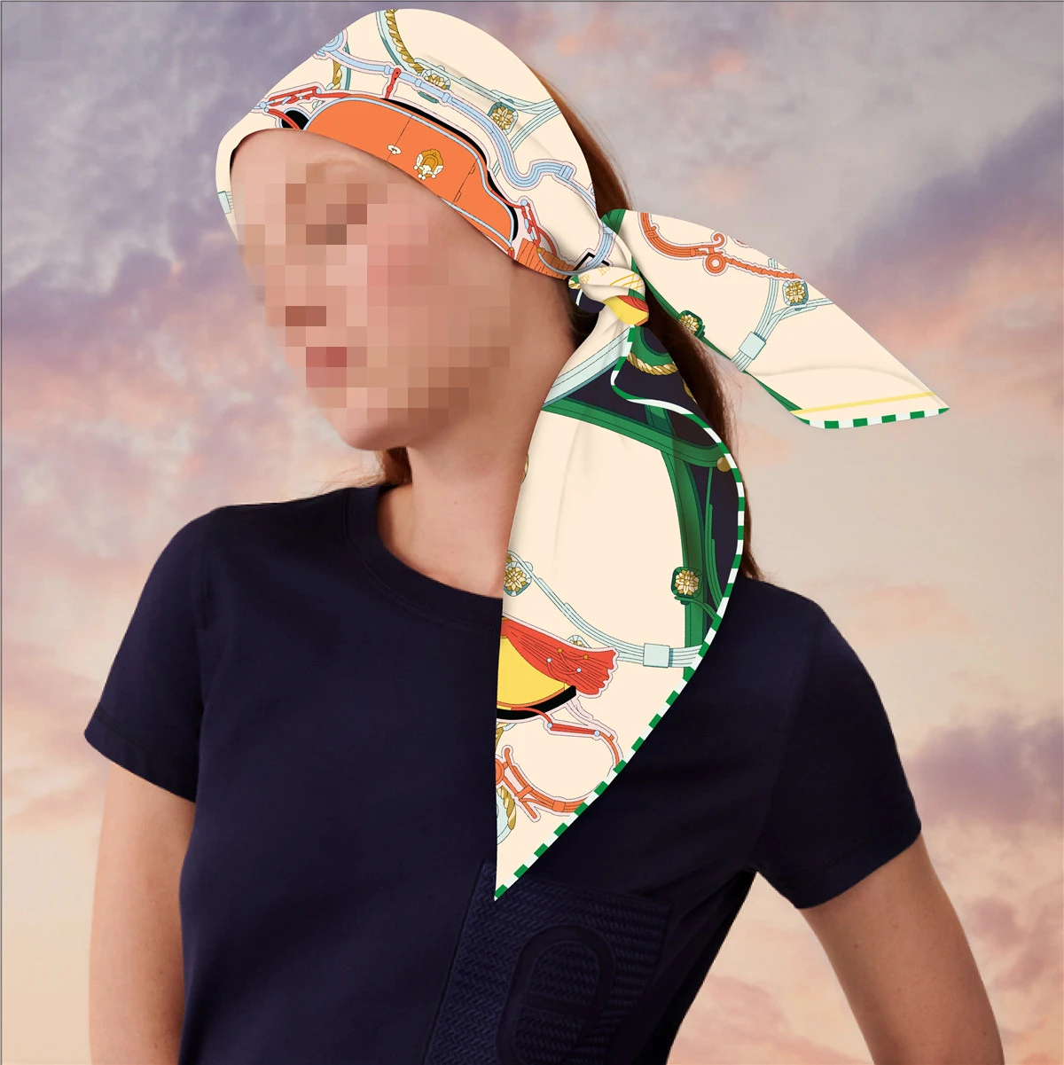 Женский треугольный шарф