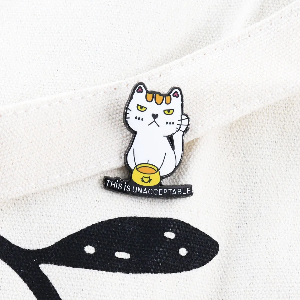 Это недопустимо милая миска для кошек и еды Забавный котенок милые животные в