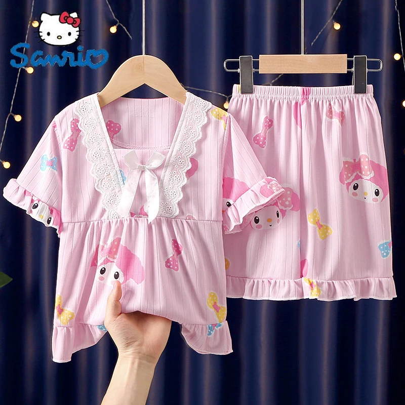 

Пижамный комплект Sanrio с бантом и коротким рукавом для детей и взрослых, летняя Домашняя одежда из двух предметов с аниме и мультяшным принтом My Melody Cinnamoroll Kuromi