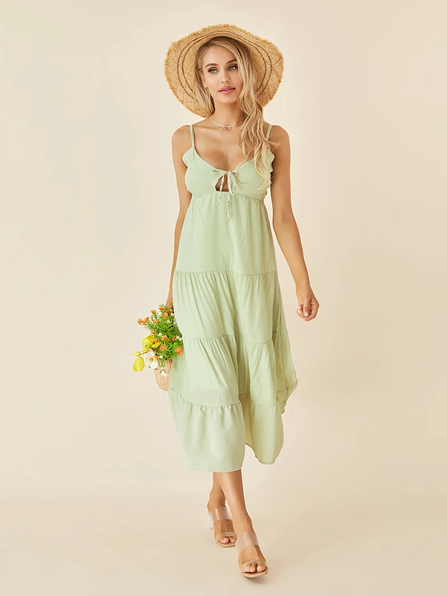 Женское летнее платье-миди на бретельках с открытой спиной