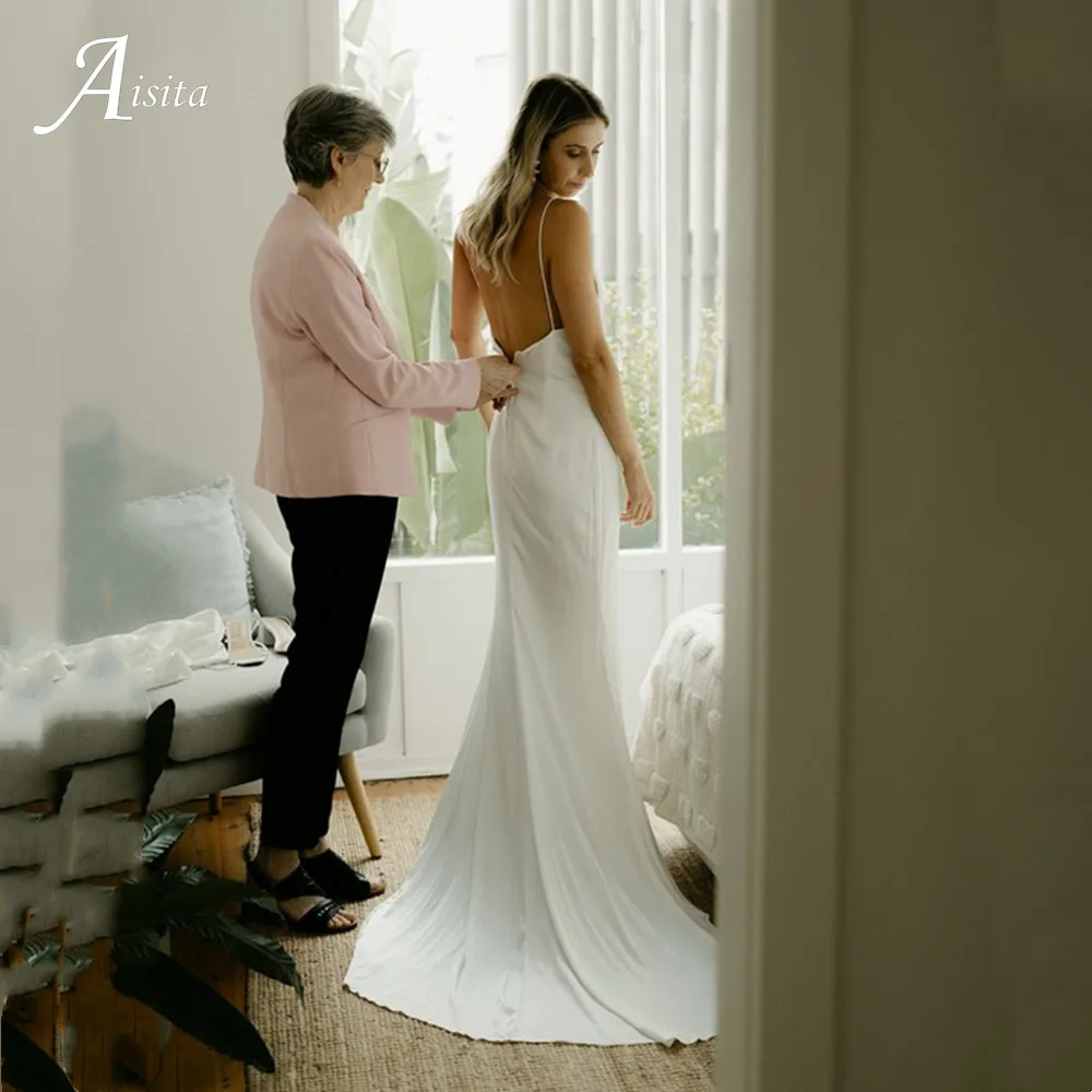 Рисунок 6 - Женское платье с открытой спиной