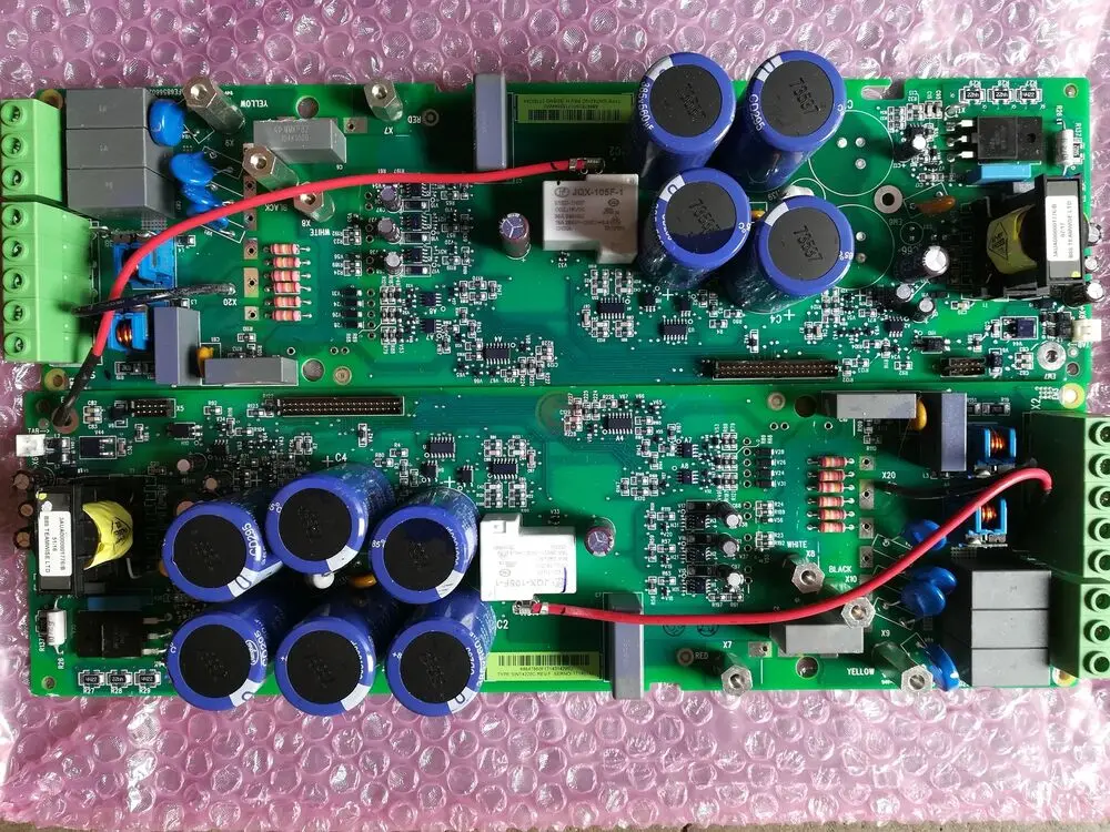 

Один использованный драйвер платы ABB SINT4210C ACS550