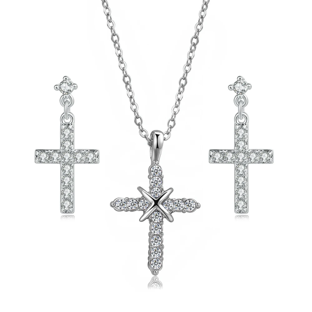 Комплект из колье и серёг под розовое золото