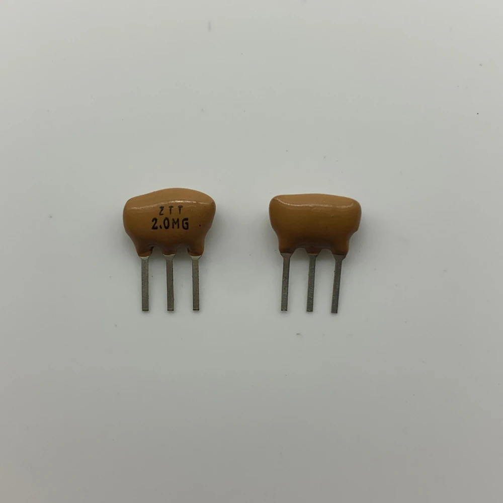 

200PCS/ ceramic crystal oscillator ZTT2.0MG 2.000MHZ 2M straight plug 3 feet khaki ceramic filter genuine