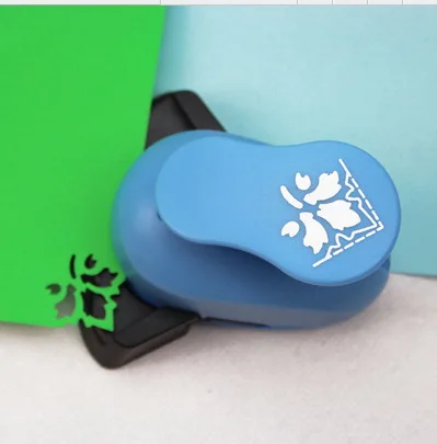 Дырокол для скрапбукинга HERBATA CL-2201