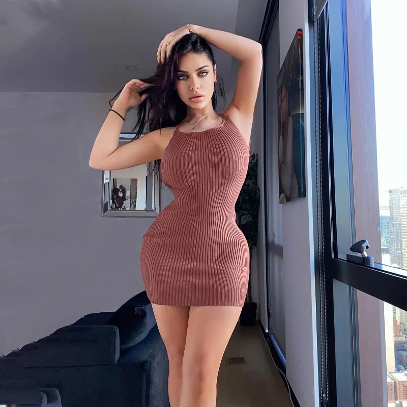

Summer 2022 Solid Color Pit Halter Strap Sexy Hip Dress Vestidos