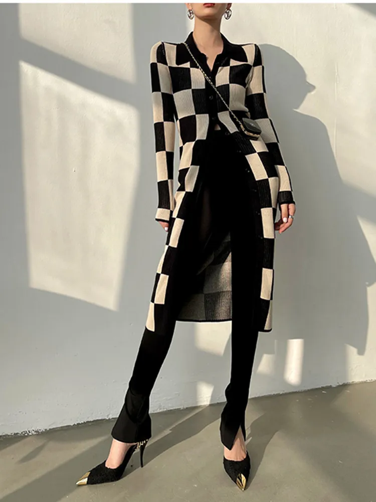 Женское трикотажное платье-кардиган в клетку с длинным рукавом - купить по