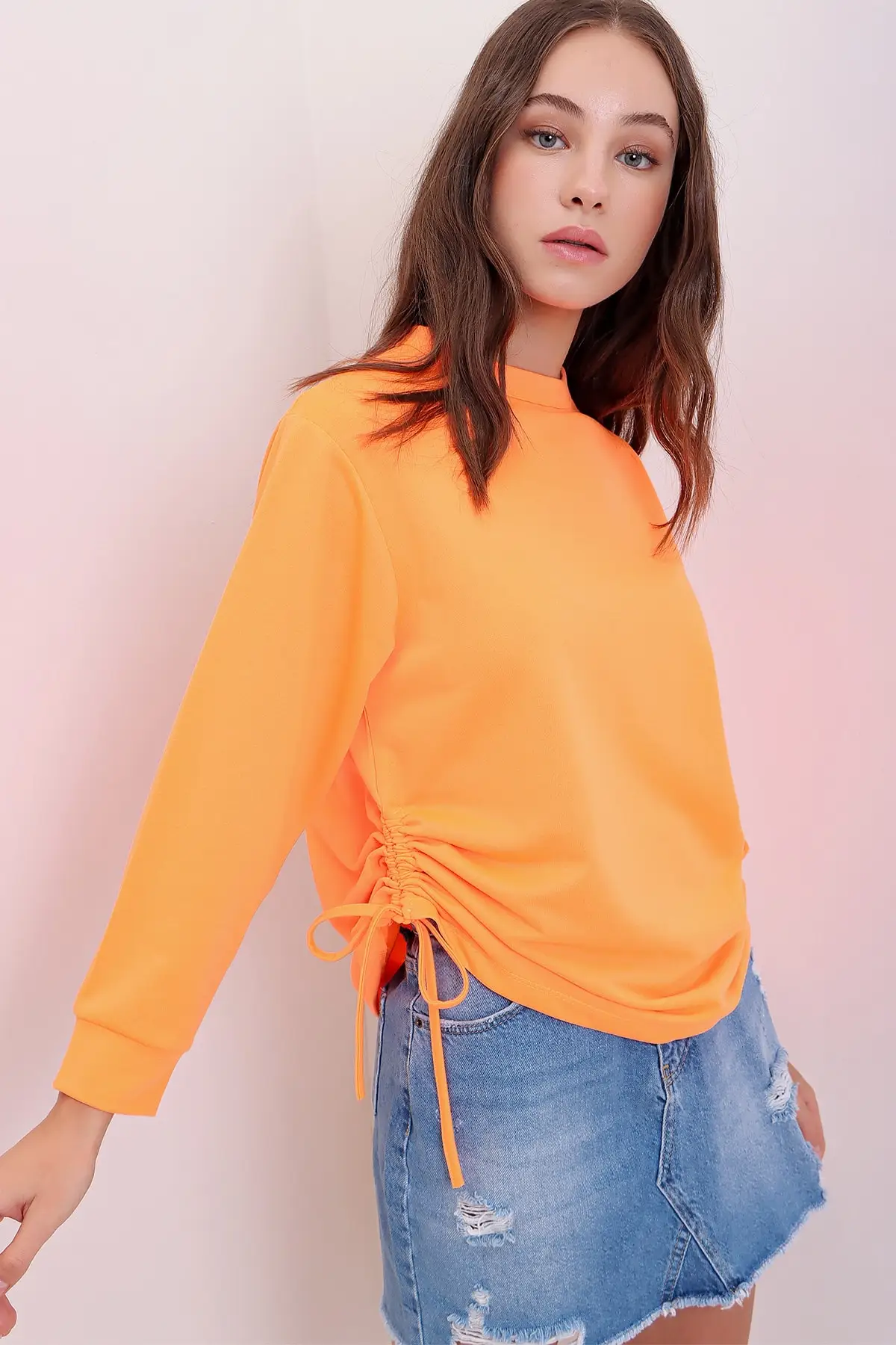 

Женская толстовка, оранжевые плиссированные сезонные толстовки с круглым вырезом, модные всесезонные новые дизайнерские пуловеры, флисовы...