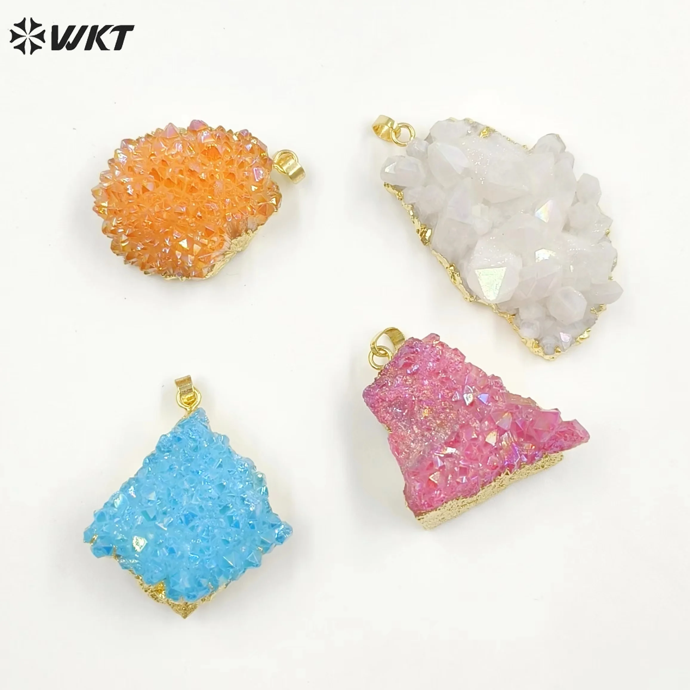 

WT-P1917 WKT 2023 HOT Style Lovely Aura Cluster Quartz Pendant 18k Real Gold Plated Necklace Raw Stone Pendant Necklace