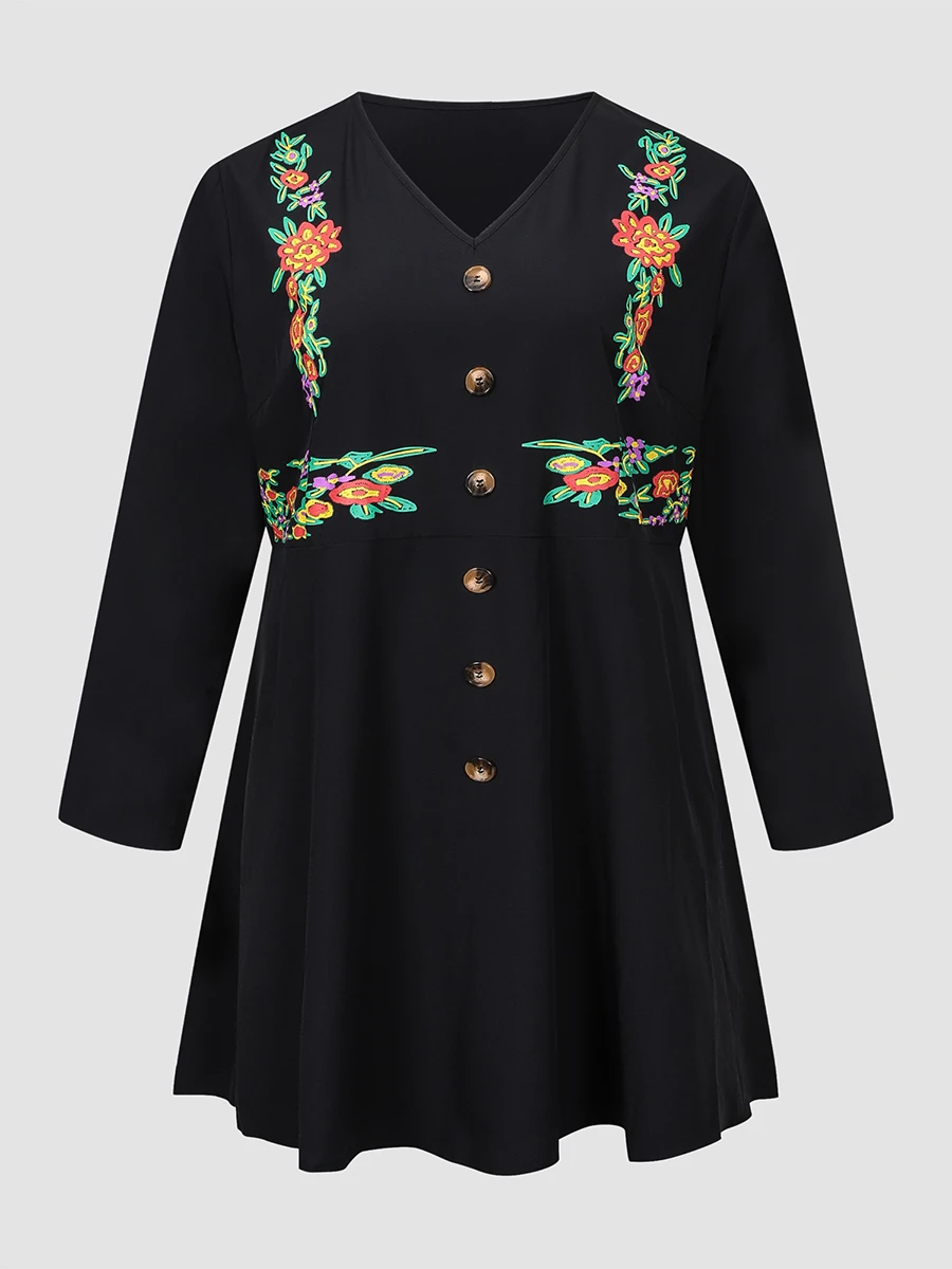 Женское платье с цветочным принтом