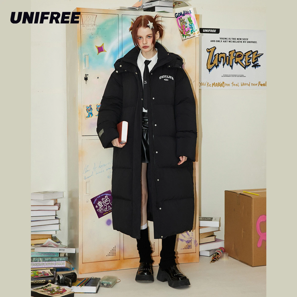 

Женский длинный пуховик с капюшоном, на белом утином пуху