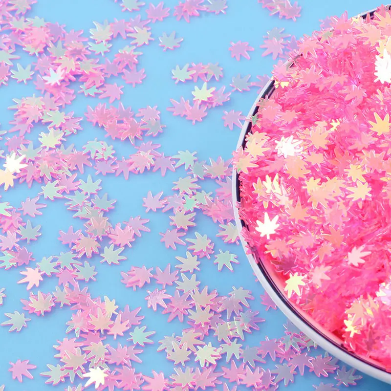 

10 г/20 г/50 г/новые блестки из ПВХ золотые кленовые листья/снежинка/Овечка/различные блестки оптом блестки ремесла блёстки для маникюра