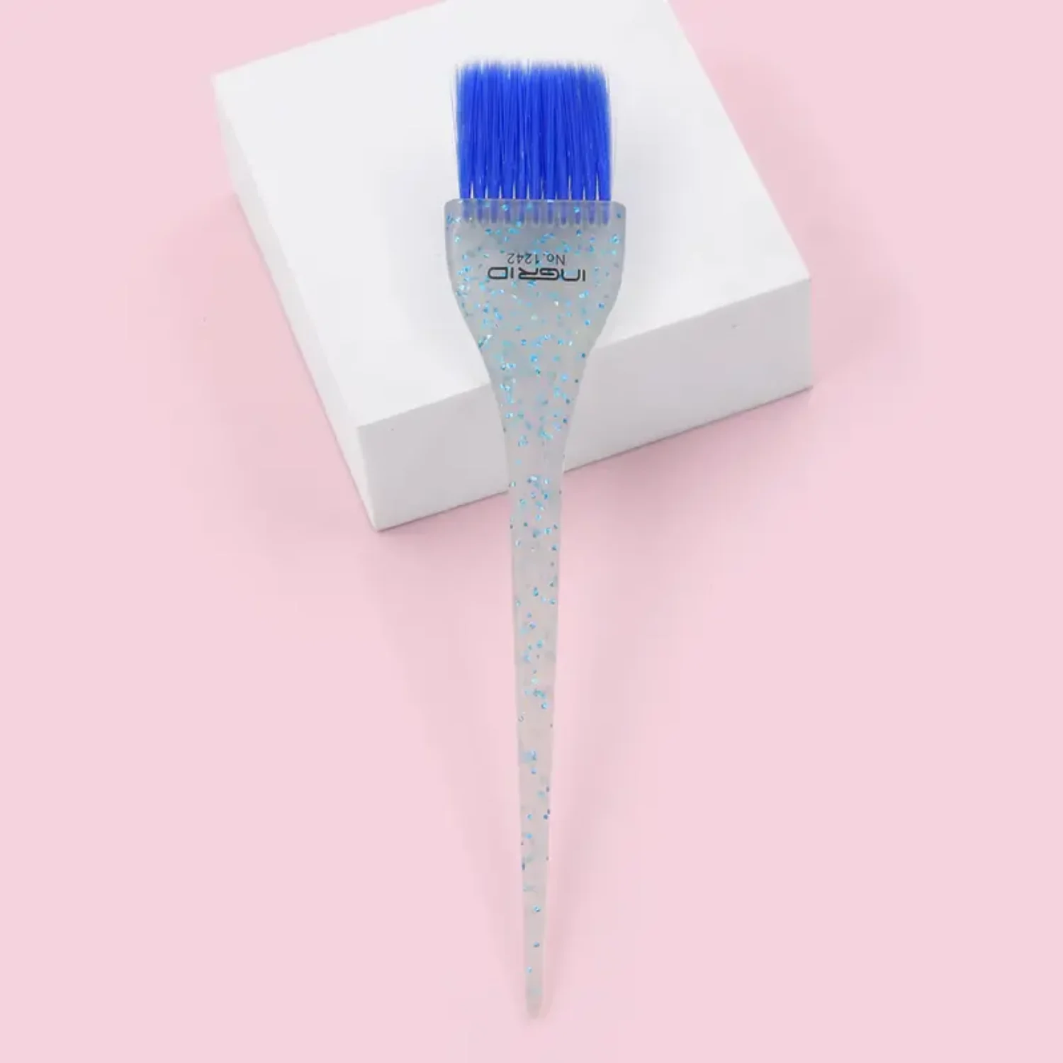 Luxury Glitter Brush with Soft Feathered Bristles and Cosmic Multicolor Handle for Stunning Makeup Results Eyelash comb Brochas