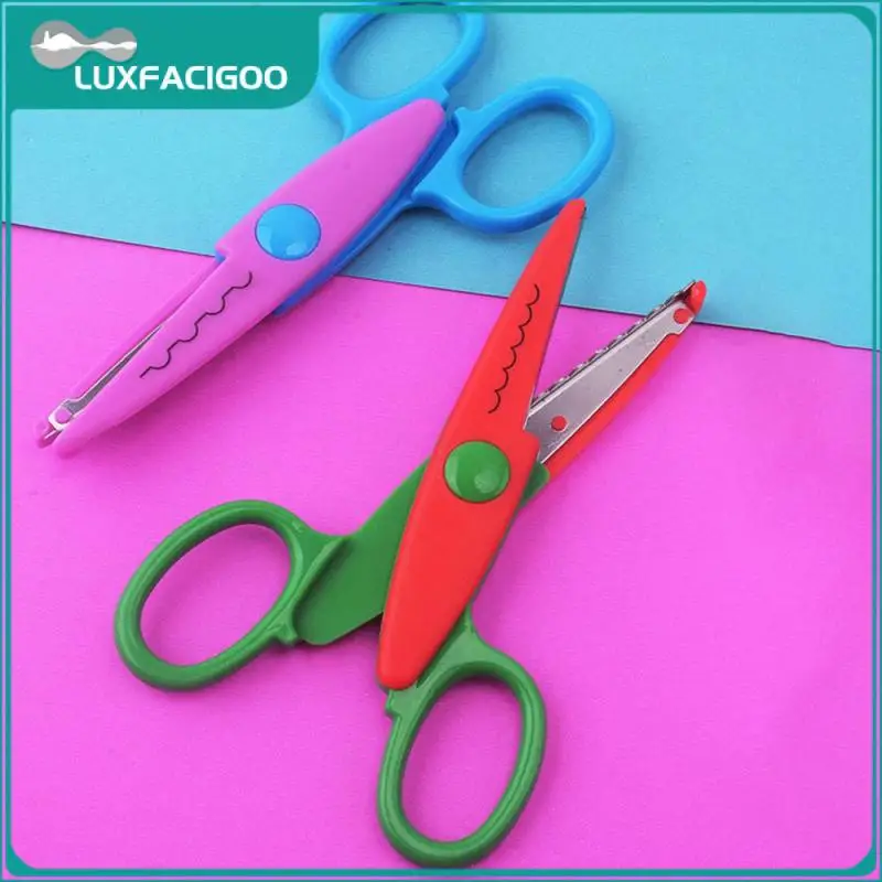 

Portable Diy Decorative Scissor Students Labor Saving Paper Craft Scissors 6 Cutting Patterns Curved Edges Hand Scissors