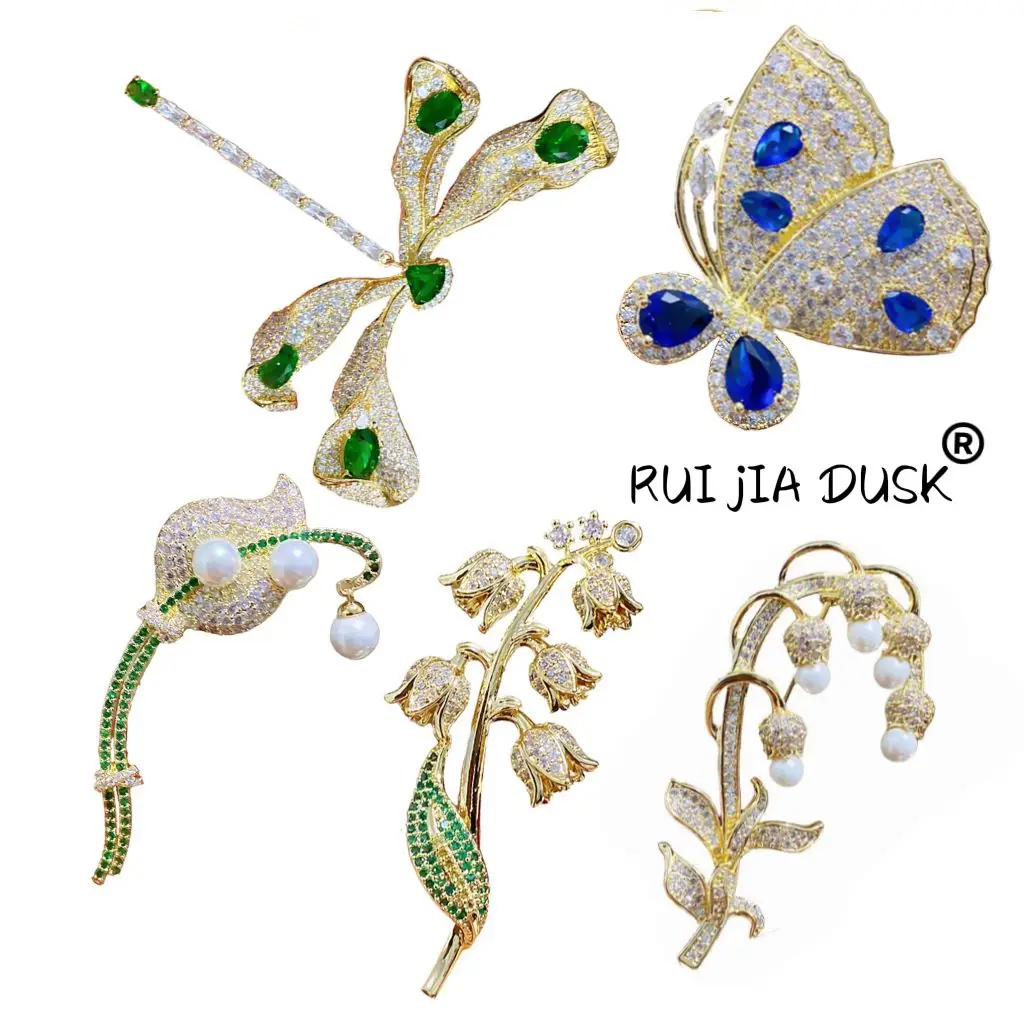 

RUI JIA DUSK New Fashion High-end Gemstone Flower Butterfly High-end Brooch Temperament Color corsage Ladies Coat Accessories