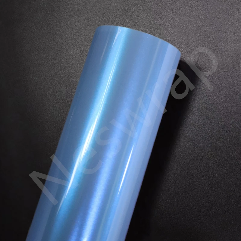 

Виниловая плёнка для автомобиля, голубого цвета